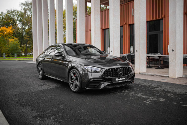 Mercedes-Benz E 63S