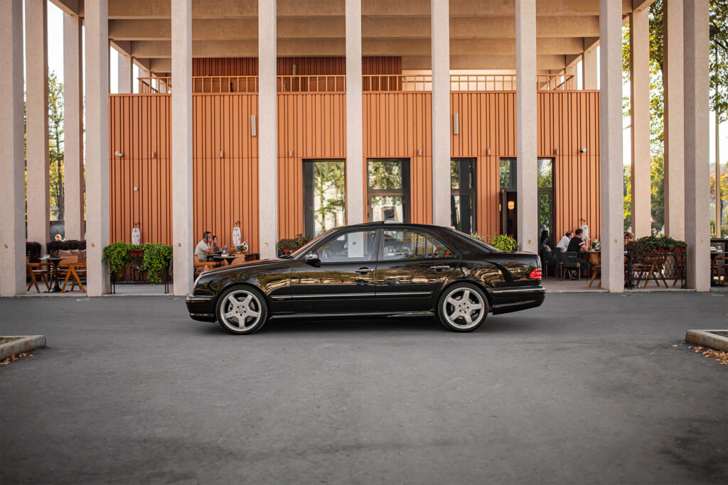 Mercedes-Benz E55 AMG W210