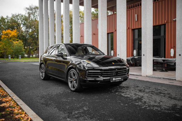 Porsche Cayenne Platinum Edition