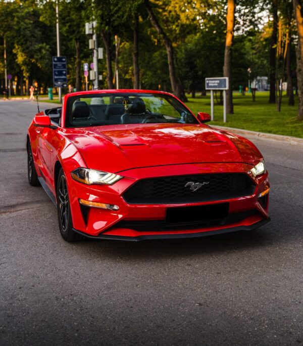 Ford Mustang Red Cabrio