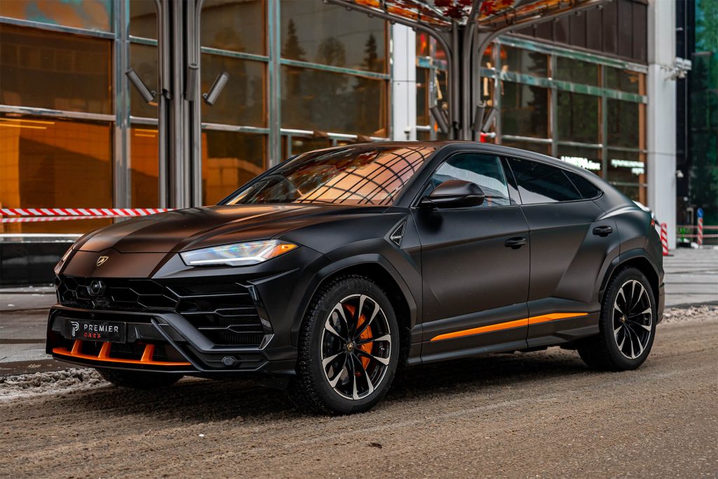Lamborghini Urus Black