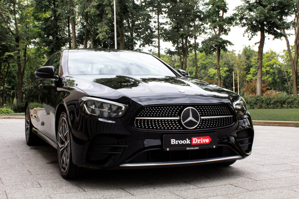 Mercedes-Benz E220d AMG