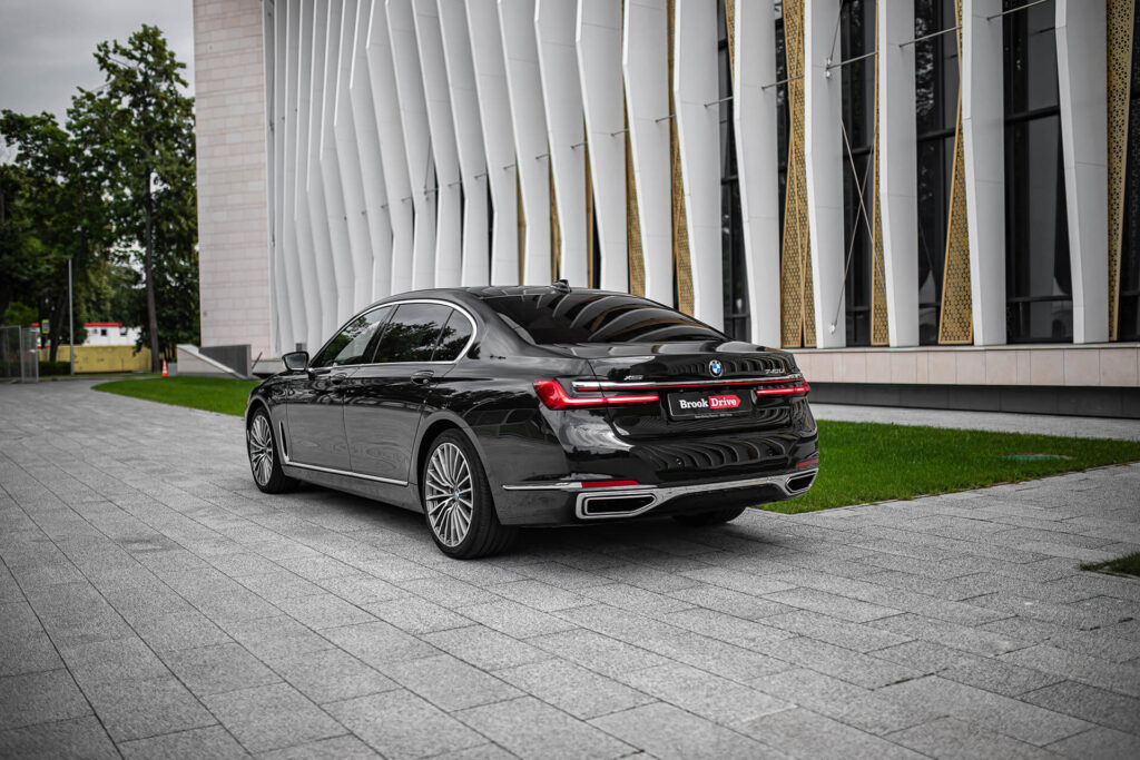 BMW 740Li
