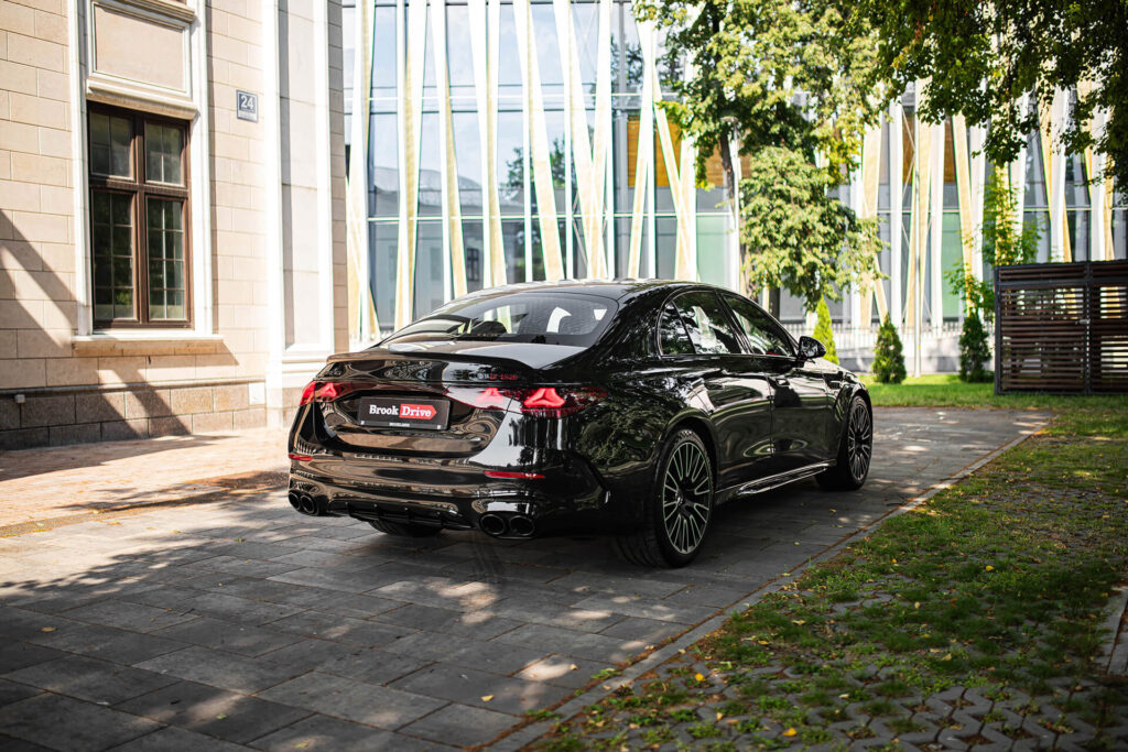 Mercedes-Benz E53 AMG