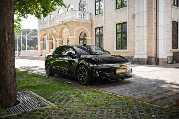 Zeekr 007 Black
