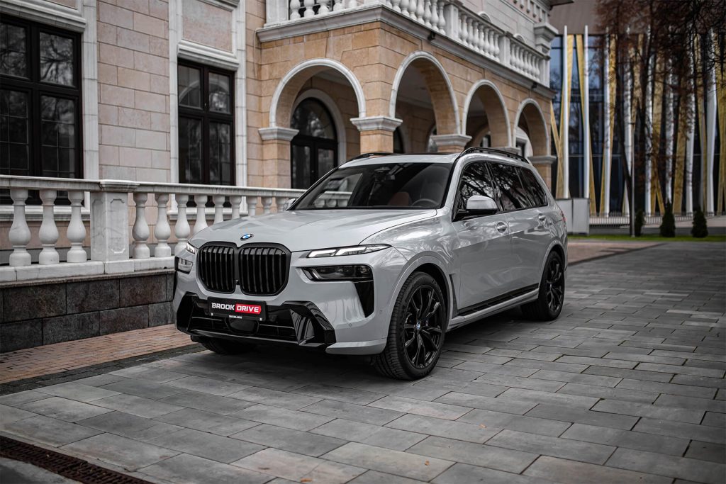 BMW X7 40i Grey