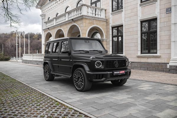 Mercedes G-class