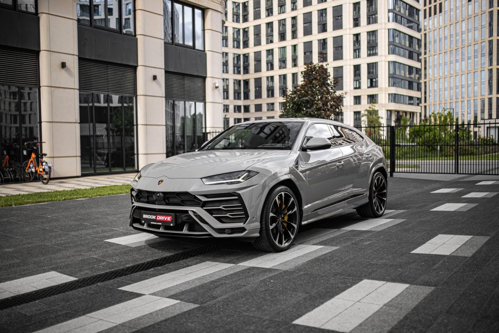 Lamborghini Urus Grey