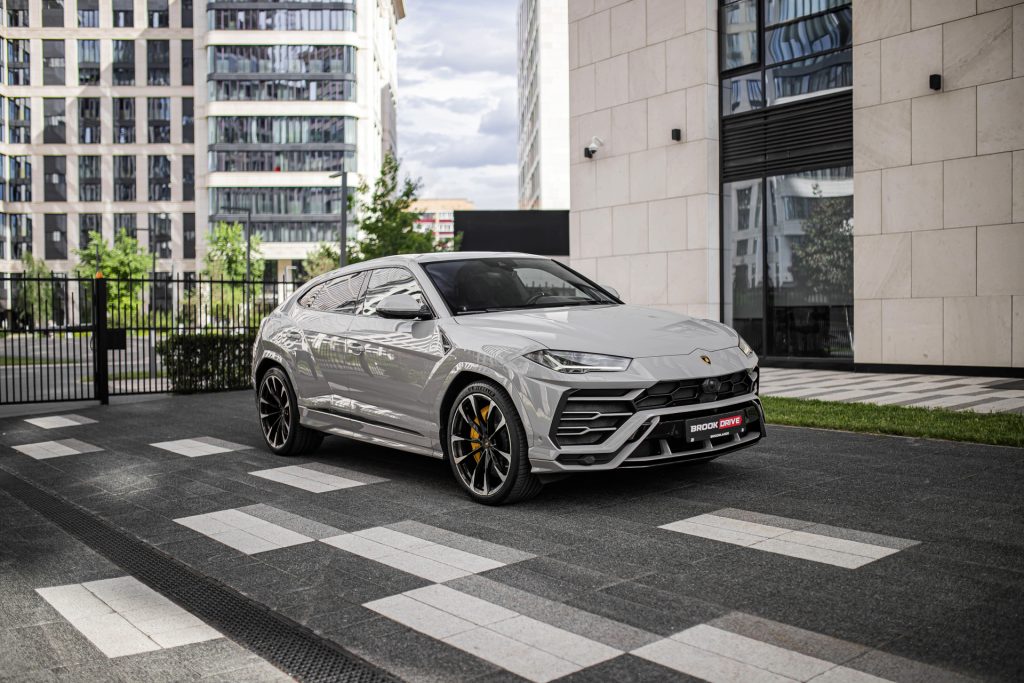 Lamborghini Urus Grey